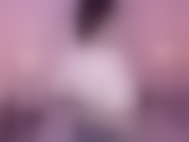 Live sex webcam photo for LevahMia1 #294011183
