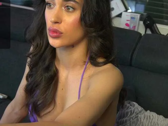 Live sex webcam photo for Lexi-Reed #276359733