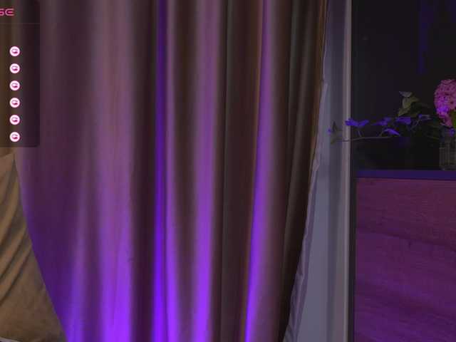 Live sex webcam photo for Lexi-Reed #277437239