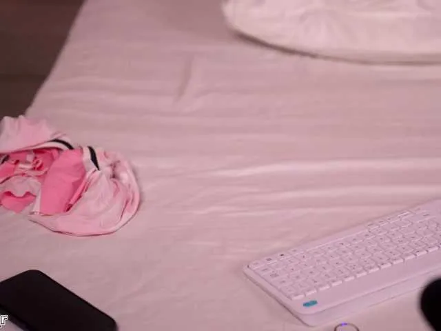 Live sex webcam photo for Lexi-Reed #291873716