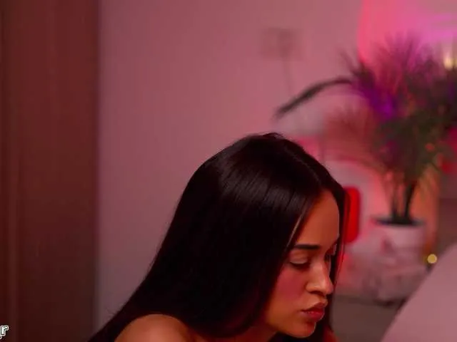 Live sex webcam photo for Lexi-Reed #292137090