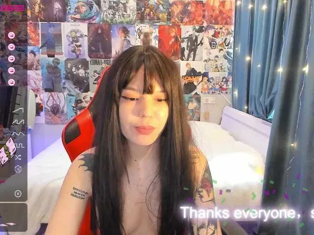 Live sex webcam photo for Lexi-luna8 #275605894