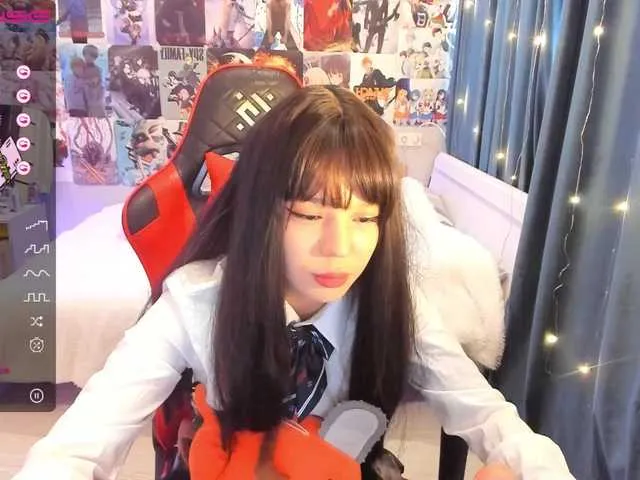 Live sex webcam photo for Lexi-luna8 #275613732