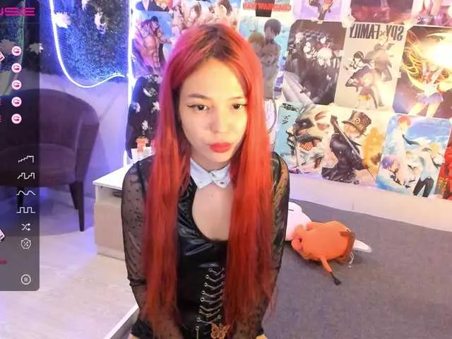 Live sex webcam photo for Lexi-luna8 #275714714