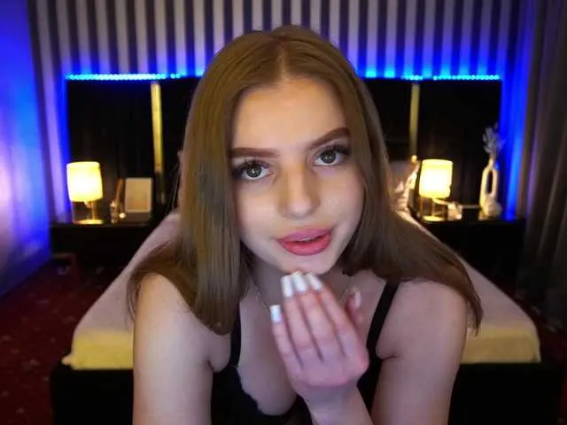 Live sex webcam photo for LexiSii #290754255