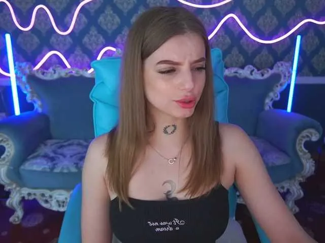 Live sex webcam photo for LexiSii #290908947