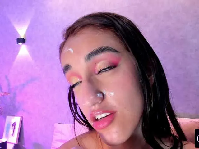 Live sex webcam photo for LexiVie #290272065