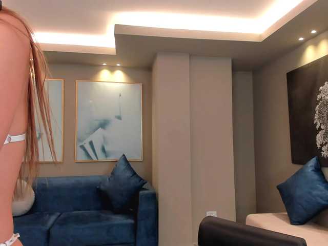 Live sex webcam photo for LexieWayne #288040122