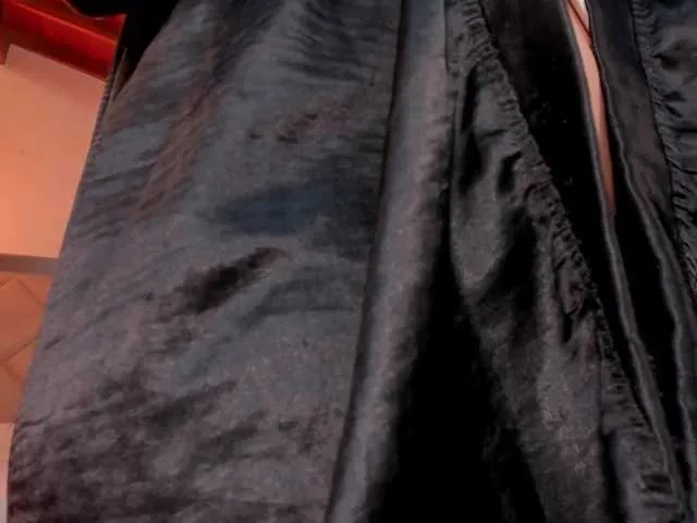 Live sex webcam photo for LexieWayne #288040197