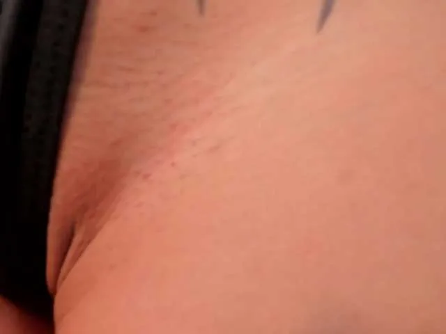 Live sex webcam photo for LexieWayne #290477200