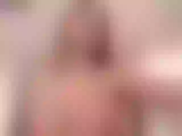 Live sex webcam photo for LexieWayne #290590918