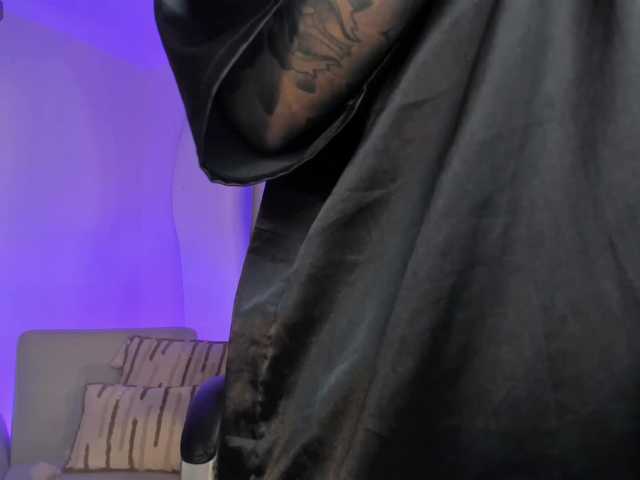 Live sex webcam photo for LexieWayne #290921966