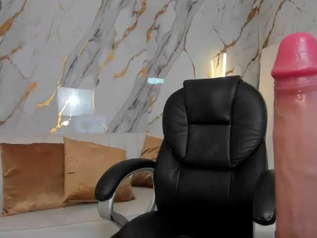 Live sex webcam photo for LexieWayne #291108954