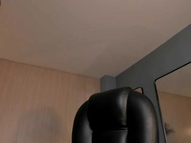 Live sex webcam photo for LexieWayne #291814075