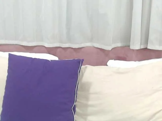 Live sex webcam photo for LexiiBloom #290716520