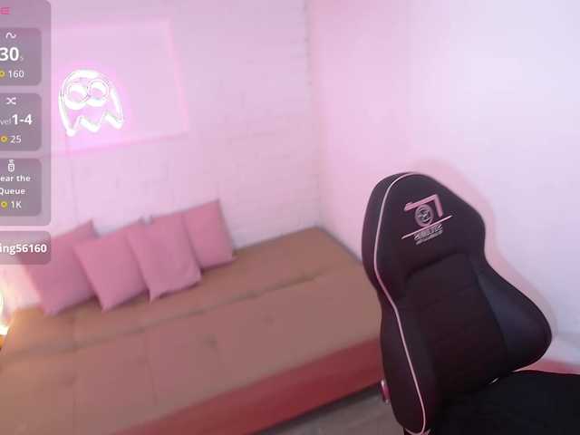 Live sex webcam photo for Lexy-tay #291777306