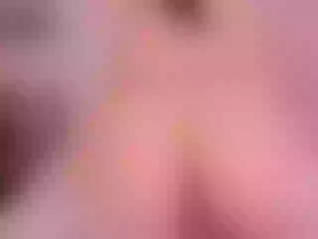 Live sex webcam photo for LexyApril #273609950