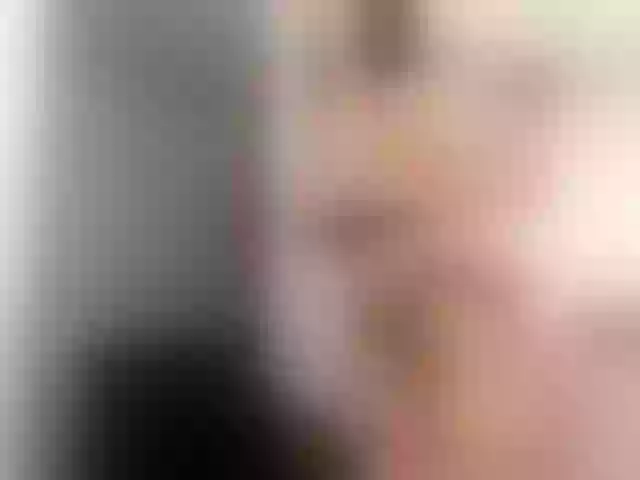 Live sex webcam photo for LexyApril #273918194