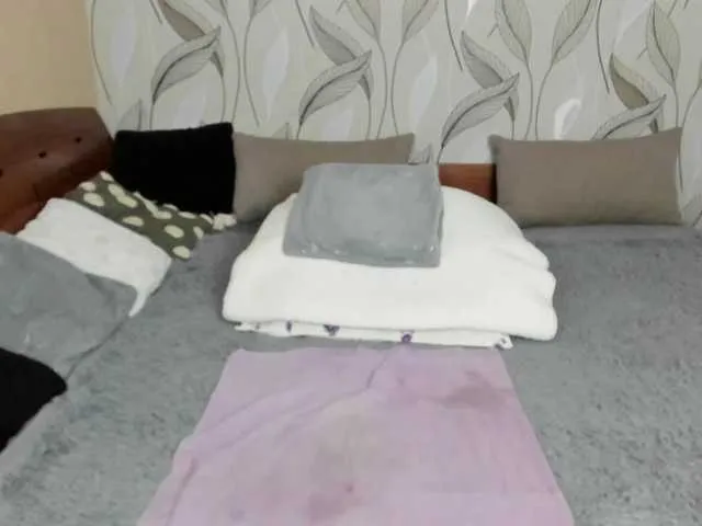 Live sex webcam photo for LexyBlair #276302863