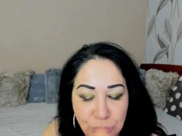 Live sex webcam photo for LexyBlair #276863639