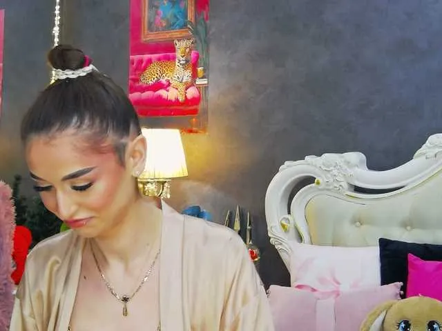 Live sex webcam photo for LexyFox #291090544