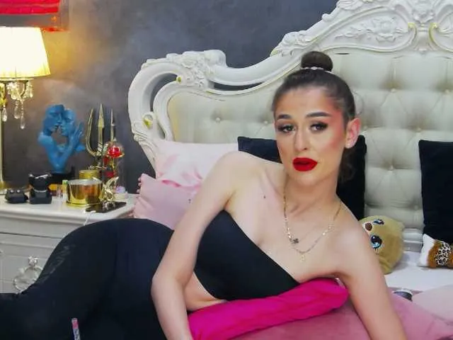 Live sex webcam photo for LexyFox #291097506