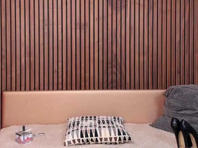 Live sex webcam photo for LexyLuv #289133721