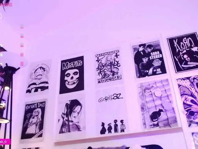 Live sex webcam photo for Lexyjoyce #290538929