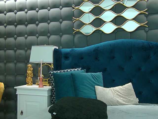 Live sex webcam photo for LeyaCass #278145735