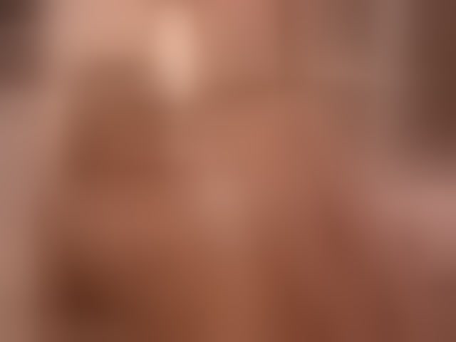 Live sex webcam photo for LeyaMeyers #293924519