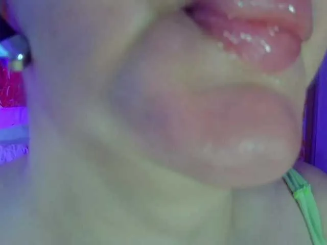 Live sex webcam photo for Leysun7 #288032562