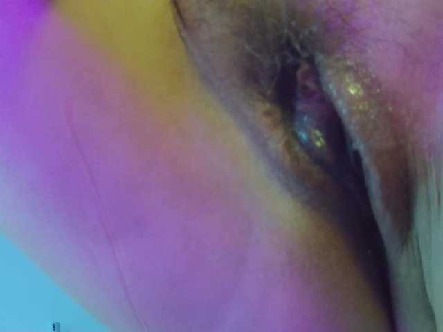 Live sex webcam photo for Leysun7 #290854424