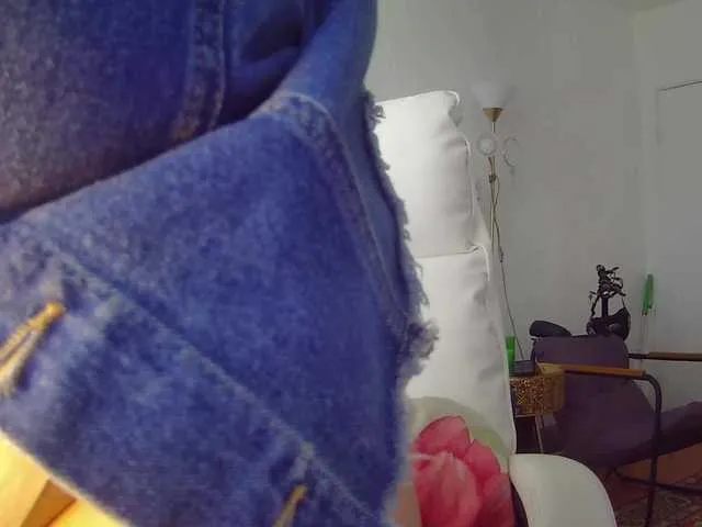 Live sex webcam photo for Leysun7 #290965050