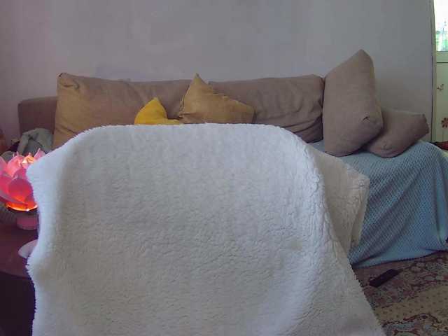 Live sex webcam photo for Leysun7 #291879364