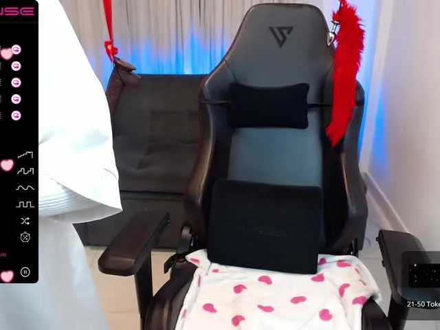 Live sex webcam photo for Lhiz #275988718