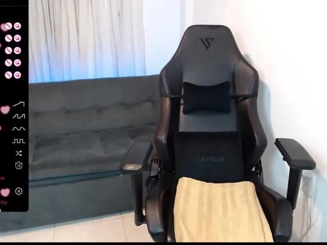 Live sex webcam photo for Lhiz #276205319