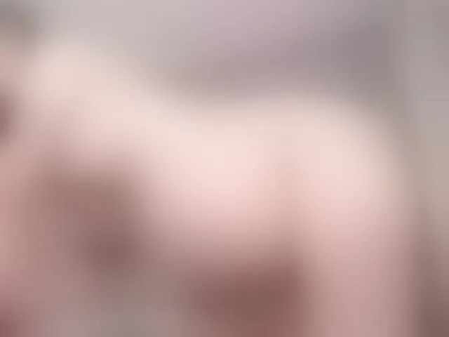 Live sex webcam photo for Li-baby #291475704