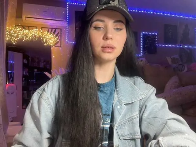 Live sex webcam photo for LiElizaveta #291175257