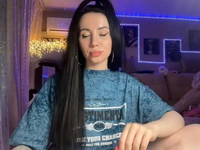 Live sex webcam photo for LiElizaveta #291240782