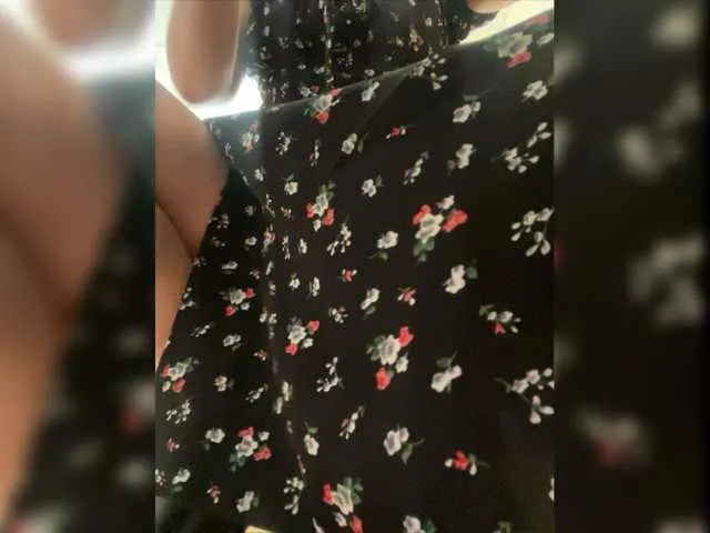 Live sex webcam photo for LiLCaTt #275655598