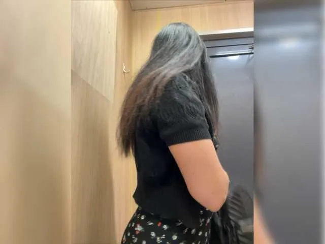 Live sex webcam photo for LiLCaTt #277965542