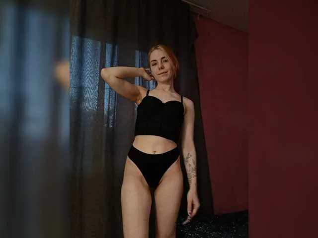 Live sex webcam photo for LiShhh #293776005