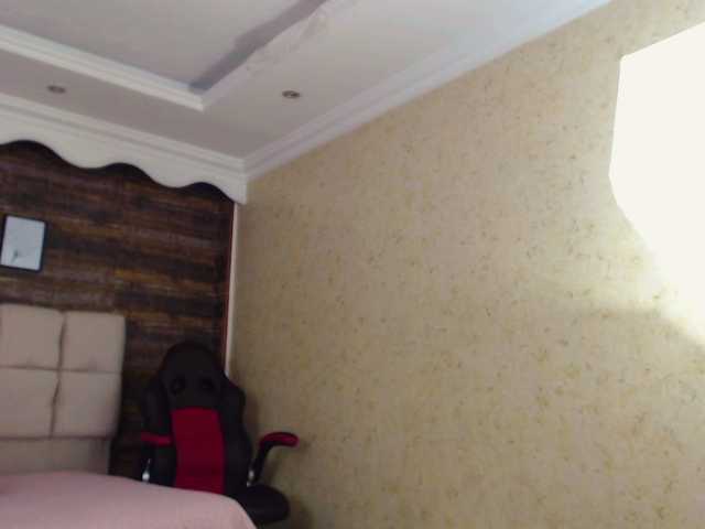 Live sex webcam photo for Lia-Anahiz- #273406497