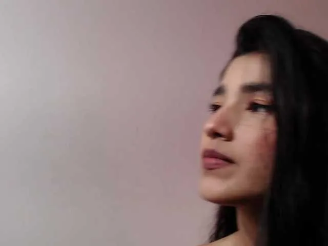 Live sex webcam photo for Lia-Mar #291279924