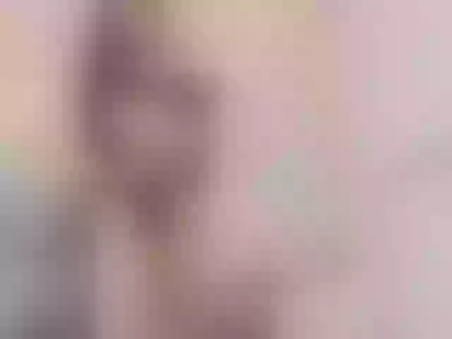 Live sex webcam photo for Lia-Mar #291815907