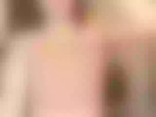 Live sex webcam photo for Lia-Mar #292236755