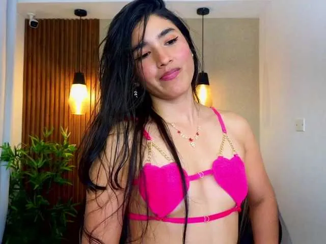Live sex webcam photo for Lia-Mar #292297960