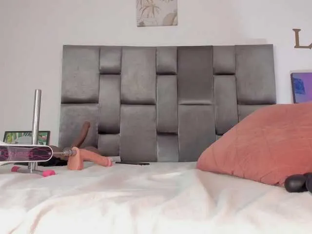 Live sex webcam photo for Lia-johnsonn #291702712