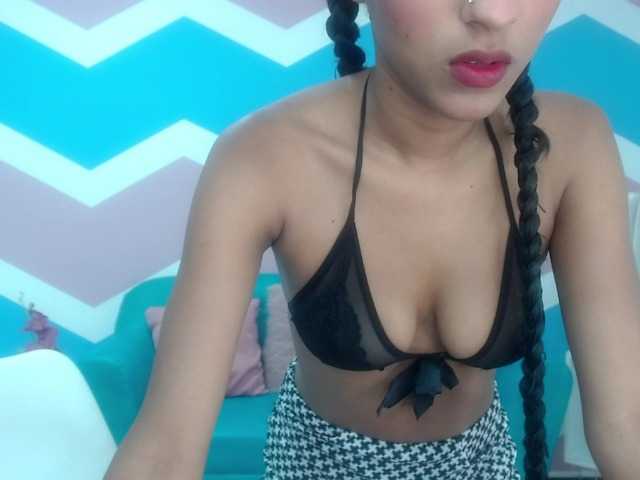 Live sex webcam photo for Lia-shad- #275922201