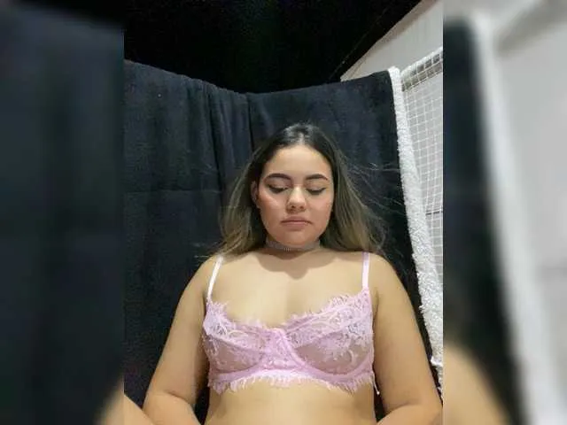 Live sex webcam photo for LiaBahamon #294030028